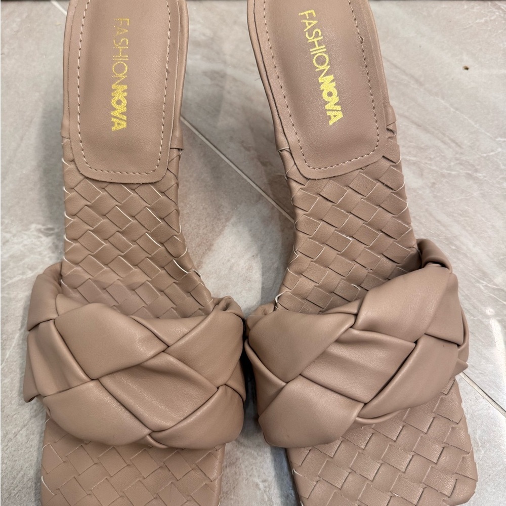 Fashion Nova Kitten Heels - Picture 3 of 6